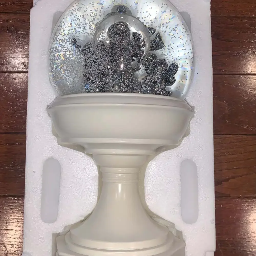 Silver Snowman Family Water‎ Globe Lighted Holiday Decor ❄️ Non-Working